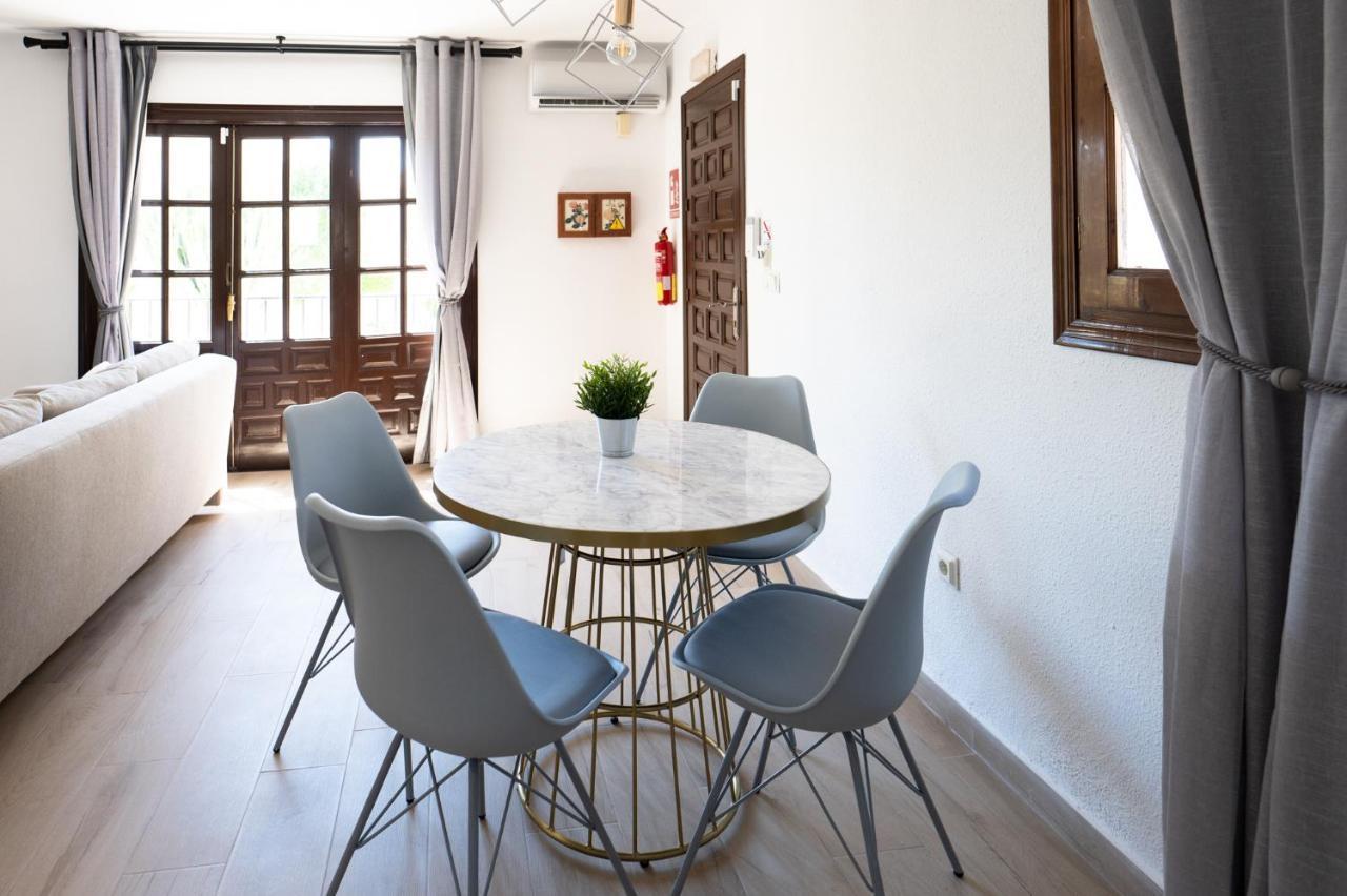 Lovely 1- Bedroom Rental With Pool, Close To The Beach Vera Eksteriør bilde